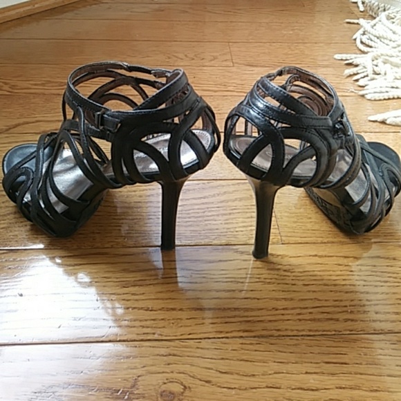 Shoes - Picture 3 of 3